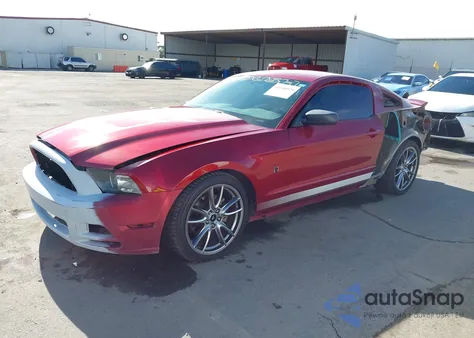 2014 Ford Mustang V6 из США, поврежденный, VIN 1ZVBP8AM2E5229808